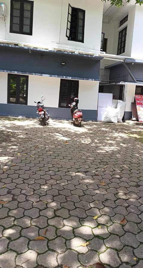 Prathiba Residency Hotel Kollam Exterior photo